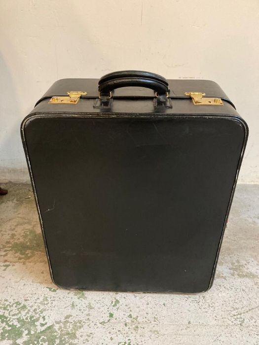 A vintage black leather Harrods suitcase with a blushed pink interior - Image 3 of 4