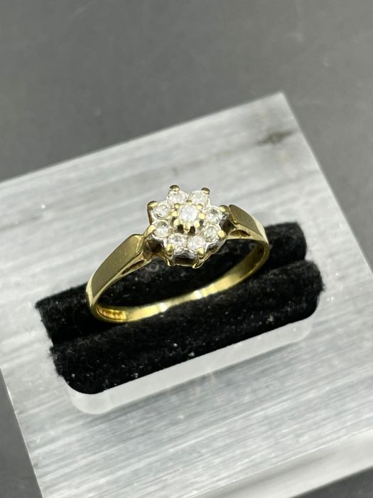 An 18ct gold diamond ring, approximate total weight 2.2g Size N1/2 - Image 2 of 2