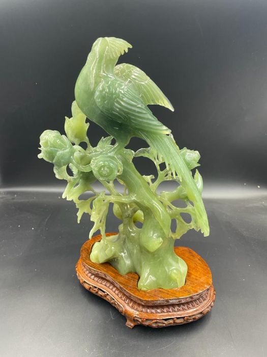 Fine Chinese Hsiuyen Jade figure of four birds and flowers on stand ( Height without stand - Image 4 of 4