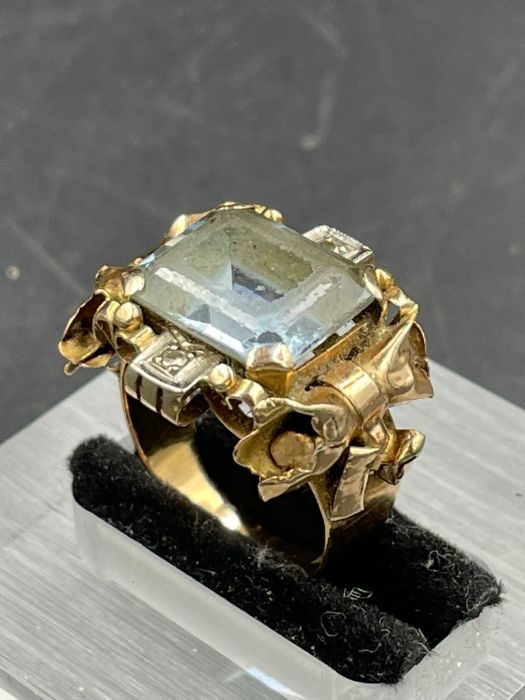 An antique aquamarine and diamond ring on 18ct gold Size P - Image 4 of 4