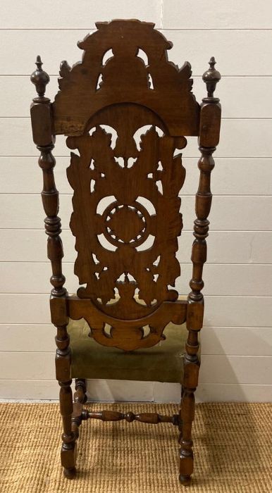 A pair of oak Victorian carved hall chairs circa 1880 - Image 7 of 7