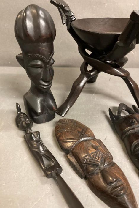 A selection of African carved items - Image 3 of 4