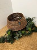 Two wicker Christmas three bases/covers and two garlands