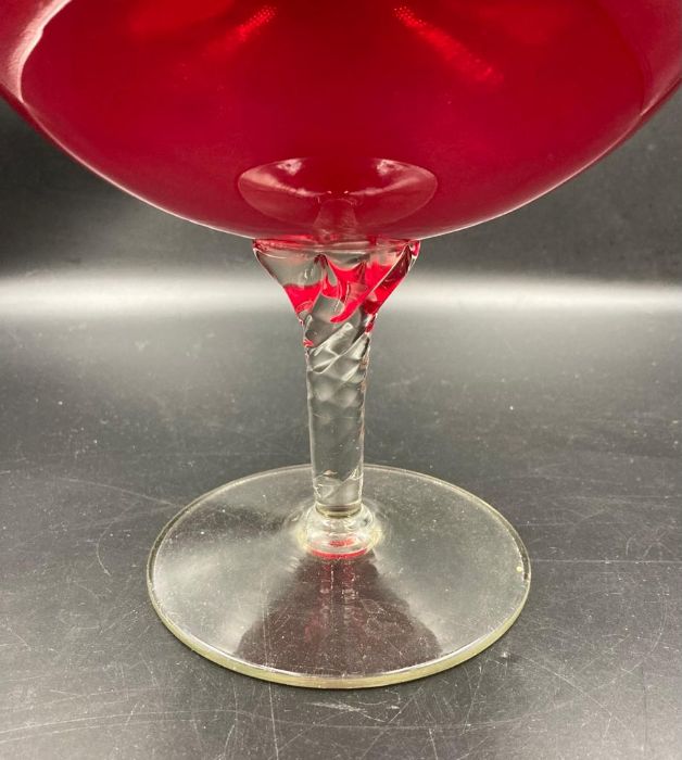 A large red glass brandy balloon height 34 cm - Image 2 of 4