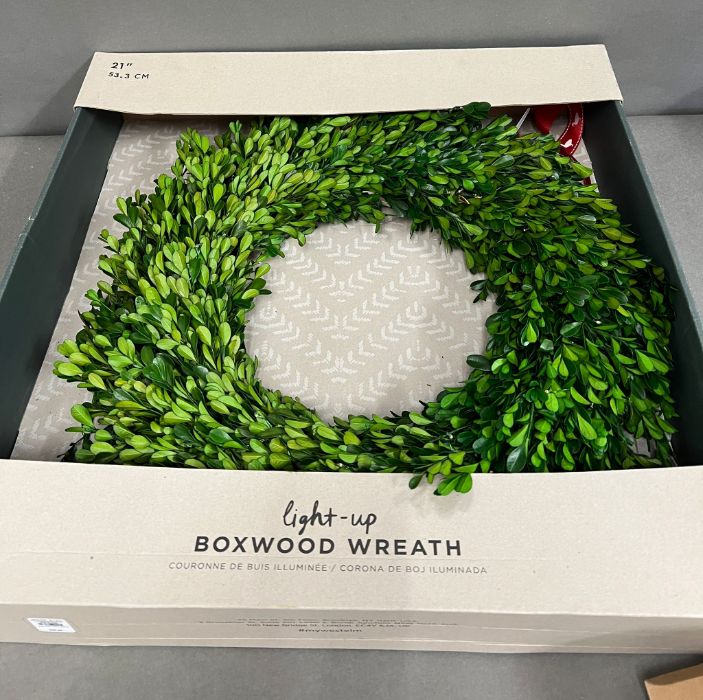 A Boxwood wreath (53cm)