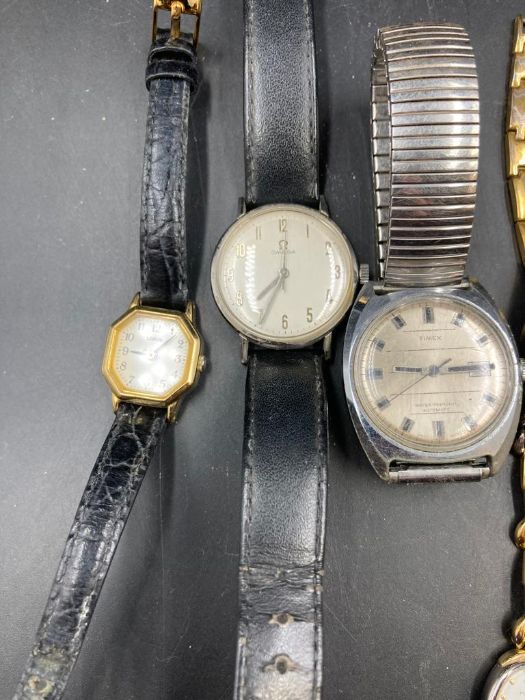 A selection of vintage wristwatches including Timex - Image 3 of 3