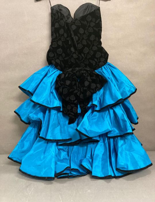 A vintage 1980's strapless dress in blue and black by Emanuel size 10 - Image 3 of 6