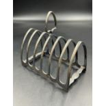 A silver toast rack, approximate weight 140g, hallmarked for Sheffield by Atkin Brothers,