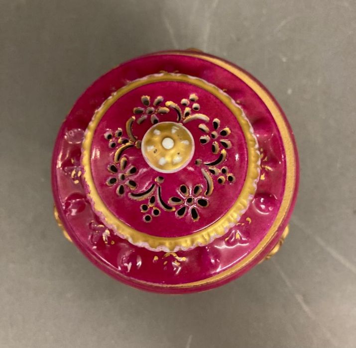 A 19th century miniature urn by Sevres. Red grounds with gold detail - Image 4 of 5