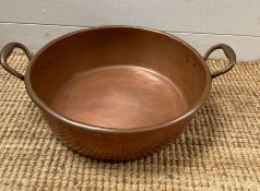 A large copper pan (Dia38cm H12cm)