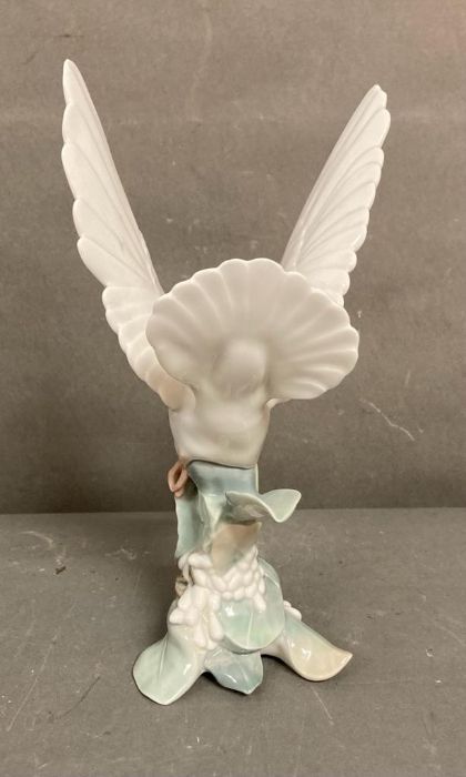 Lladro dove on rock AF H28cm