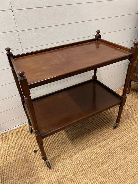 Two tier mahogany hostess trolly (H80cm W75cm D45cm)