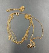 Some 9ct broken fine gold necklaces Approximate Total weight 3g