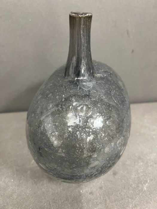 A glass onion style bottle vase signed to base H17cm - Image 3 of 8