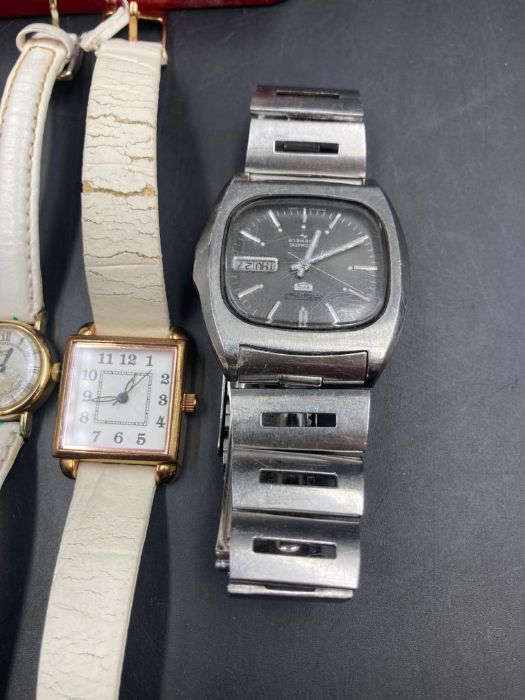 A selection of vintage watches to include a boxed Bentex, Gents Rotary, Seiko etc. - Image 2 of 6