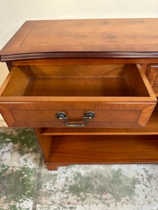 A two drawer single shelf bookcase with inlaid top (H74cm W76cm D29cm) - Image 3 of 4