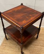 A mahogany lamp table, regency style (H58cm SQ42cm)