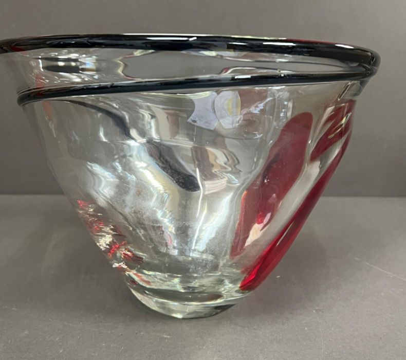 A Svaja Scarlet Orchid bowl (H18cm Dia26cm) - Image 3 of 6