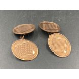 A pair of 9ct gold Gents cuff links (Approximate Total Weight 4g)
