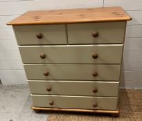 A modern two over four chest of drawers (H90cm W83cm D39cm)