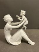 Kaiser mother and child porcelain