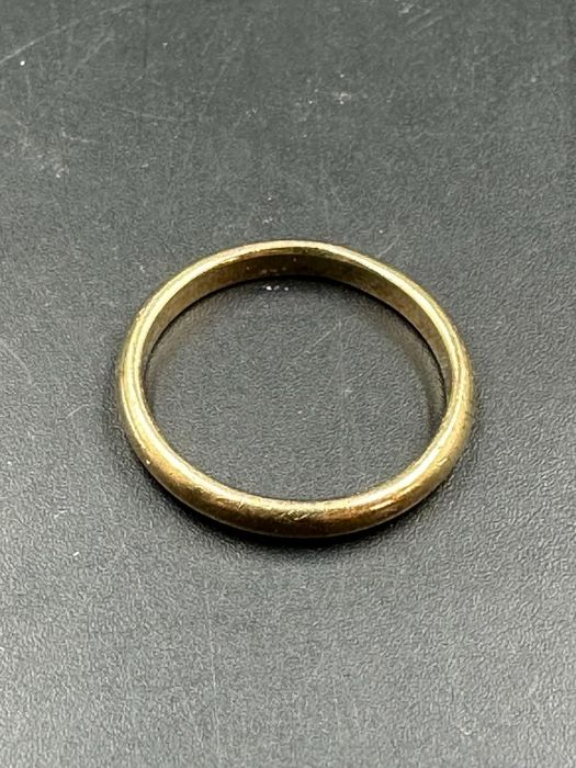 Two 9ct with metal core wedding bands (Approximate Total Weight 3g) - Image 3 of 4