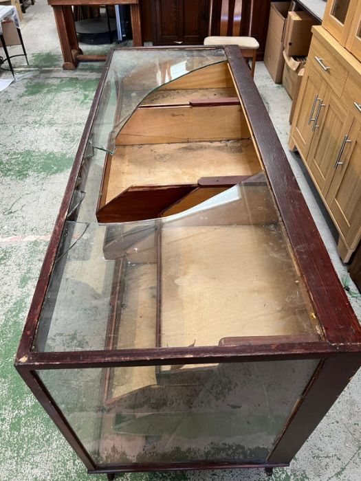 A Haberdashery counter with graduated drawers and glazed sides (the top has been smashed) (H90cm - Image 2 of 16