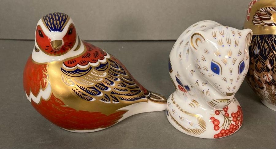 A selection of Royal Crown Derby paper weights to include Pippy and Derby Door Mouse , all gold - Image 4 of 4