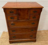 A reproduction chest of drawers side cabinet on bracket feet (H100cm W72cm D44cm)