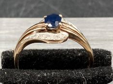 A 9ct gold gemstone ring size O1/2