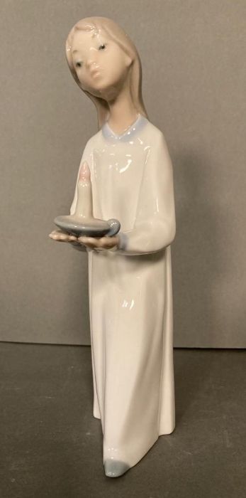 Two Lladro figures of young ladies in night dresses - Image 4 of 4