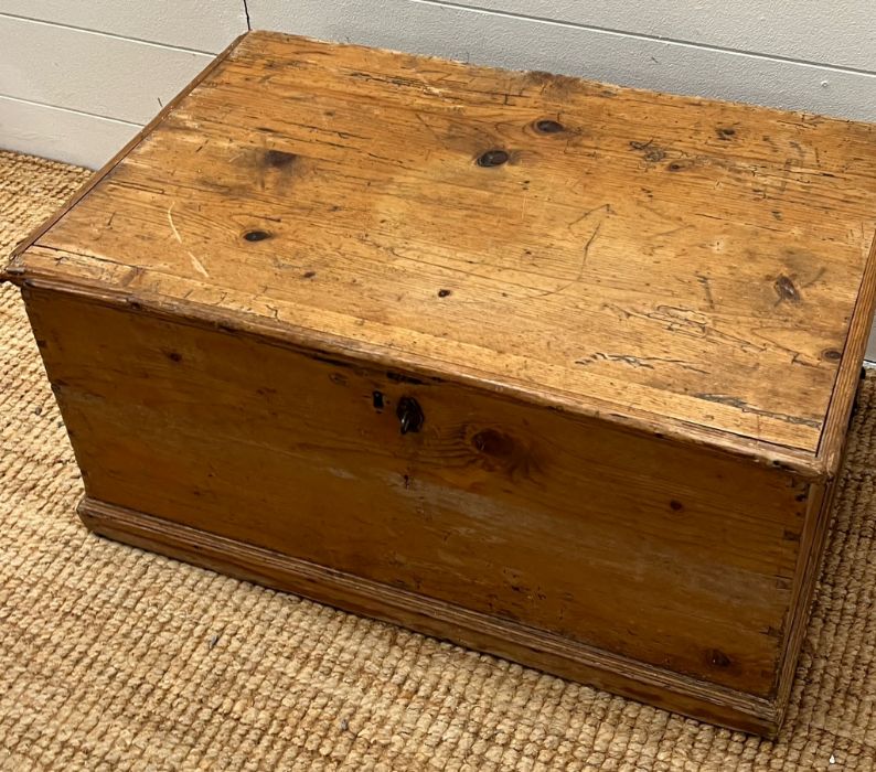 A pine blanket box with iron hinges along with a selection of paper back books (H33cm W69cm D45cm) - Image 3 of 3