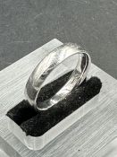 A plain platinum wedding band courts design 4mm (Approximately 8.5g) Size S