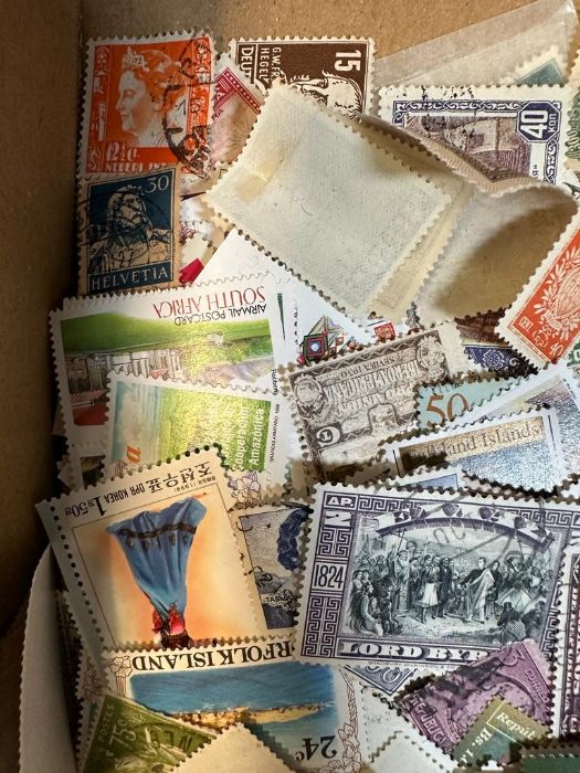 A selection of loose and packaged UK and World stamps, various counties and ages - Image 7 of 7