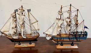 Two model sail ship "Pirate and HMS Endeavour" (H26cm W26cm)