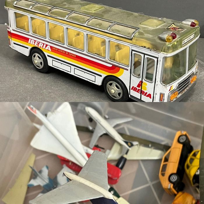 A selection of various Diecast vehicles - Image 2 of 8