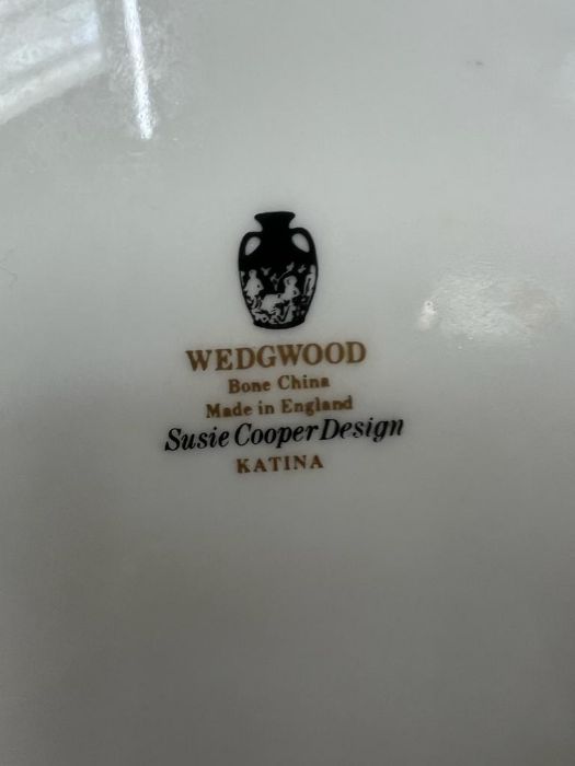 A large Wedgwood bone china Susie Cooper design "Katina" dinner service to include, eleven dinner - Image 2 of 7