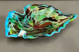 Hand blowen venetian Art glass bowl by Murano in the form of a fish (H7cm W27cm D21cm)