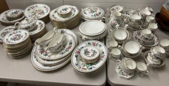 Aynsley "Pembroke" dinner service, five bowls, twelve soup bowls, twelve saucers, six small saucers,