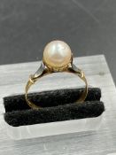 A single cultured pearl ring assessed as Akoya, measuring approx 7.5mm diameter, yellow D section