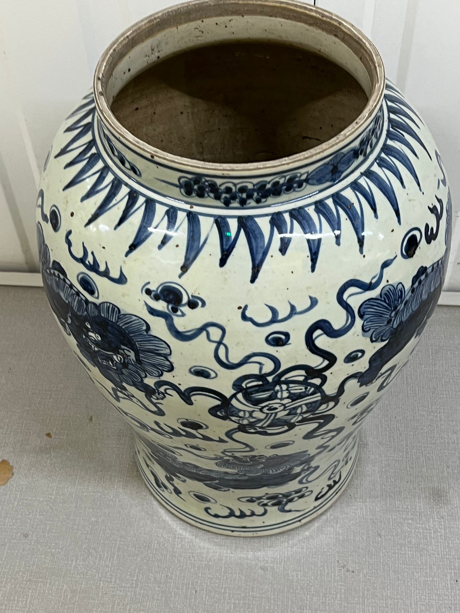 A Contemporary Chinese blue and white vase H 52cm - Image 2 of 4