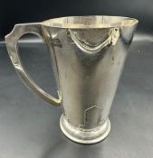 A Walker and Hall Art Deco style tankard, hallmarked for Sheffield 1941 (Approximate weight 317g and