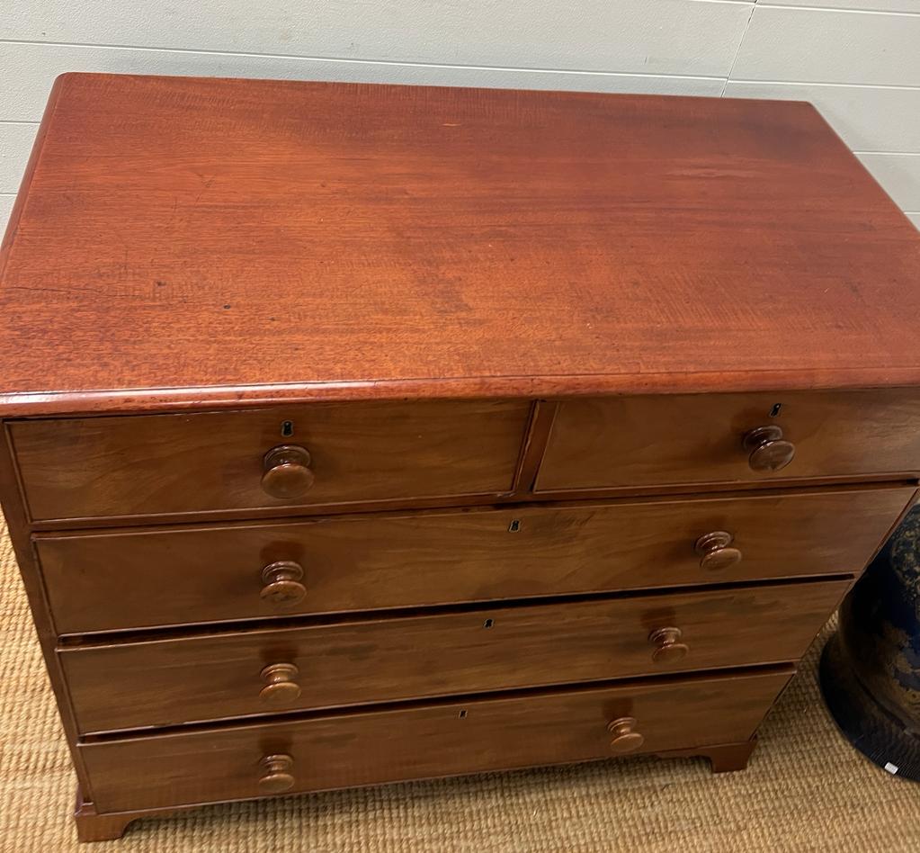 A two over three chest of drawers with bun handles and bracket feet ( 105cm x 54D x 97H) - Image 2 of 3