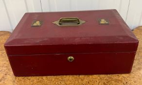 A ministerial red leather document box with George V Cipher (46cm x 30cm x 15cm)