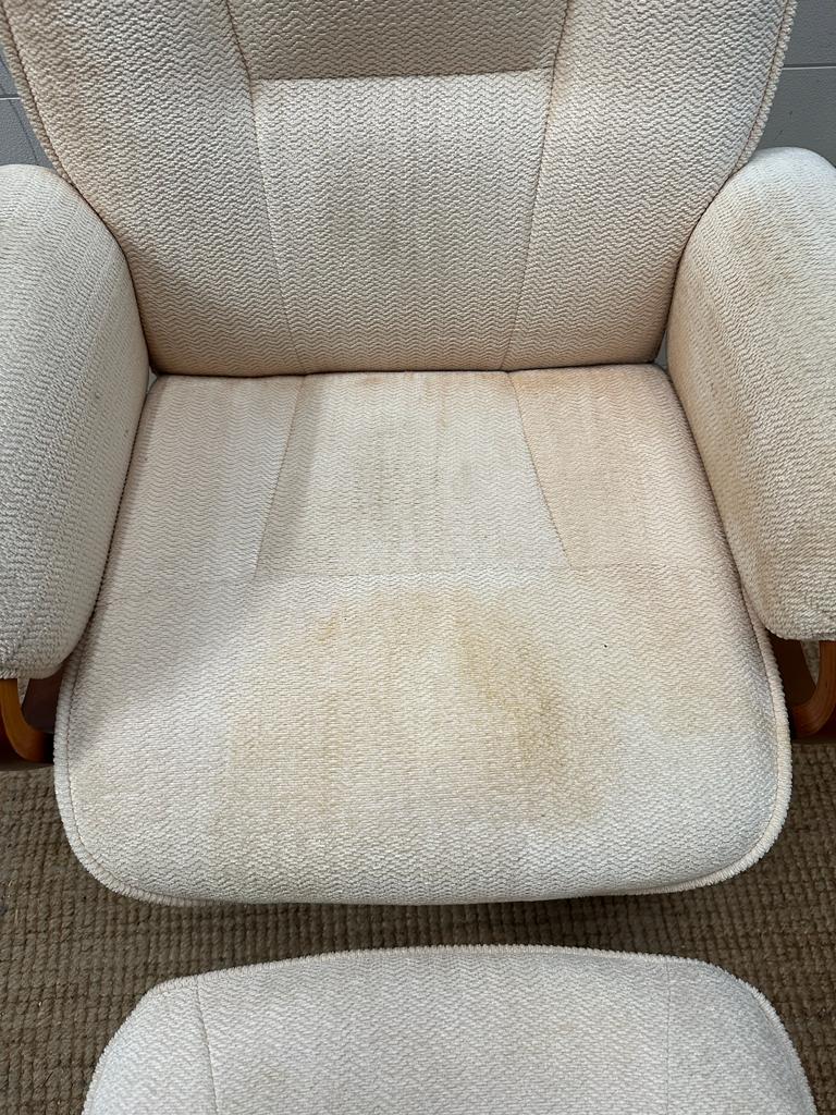 A white upholstered chair with matching footstool - Image 3 of 5