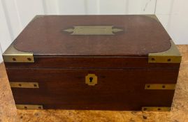 A Brass banded mahogany correspondence box (17cm x 11cm x 27cm)