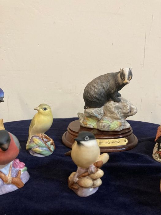 A selection of ceramics to include Royal Worcester birds, Badger by Leonardo and The Bothy by - Image 5 of 5