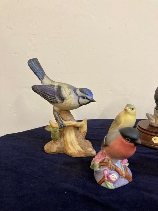 A selection of ceramics to include Royal Worcester birds, Badger by Leonardo and The Bothy by - Image 2 of 5