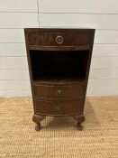 A mahogany single drawer single bedside cupboard on cabriole legs on brass drop handles. (H 75cm x D