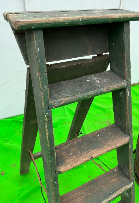A frame wooden ladder - Image 6 of 6